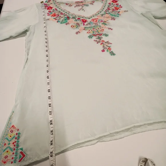 Johnny Was Floral Embroidered Blouse - Picture 13 of 14